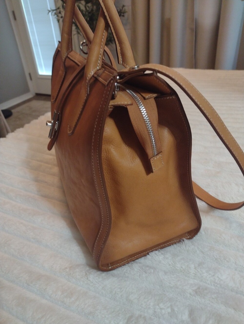 Cavalcanti Genuine Italian Leather Satchel Tan Burnished Extra Strap Red Lining - Picture 4 of 16